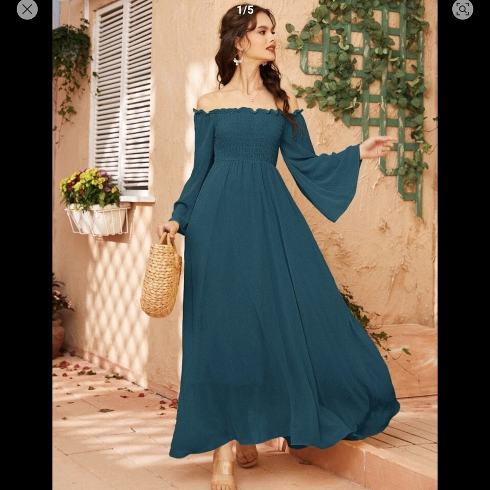 Elegant Teal Off-Shoulder Maxi Dress